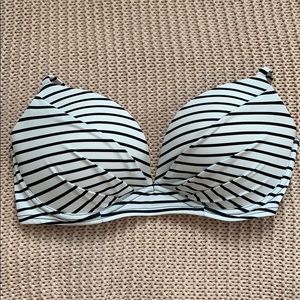 Victoria’s Secret bikini top